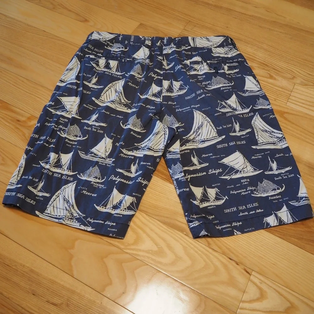J.Crew Men's Chino Shorts Sz 31 All Over Print Sailboats Nautical Preppy Blue